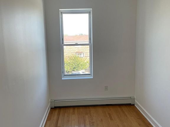 2nd image of 2523 Paulding Ave APT 3F