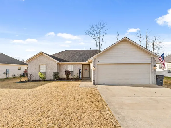 3921 Montgomery Dr, Benton, AR 72015