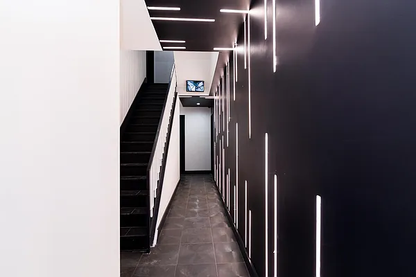 Rented by Nooklyn NYC LLC | media 95