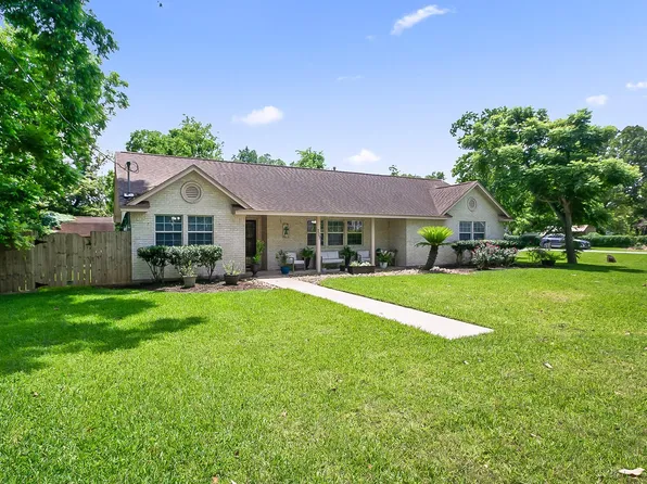 207 W Centre St, Brazoria, TX 77422