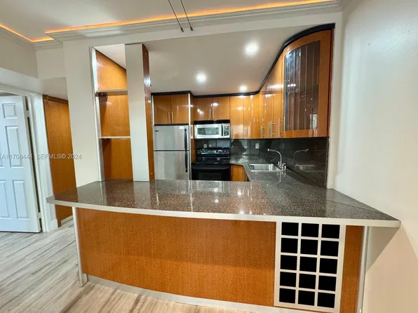 200 172nd St, Sunny Isles Beach, FL