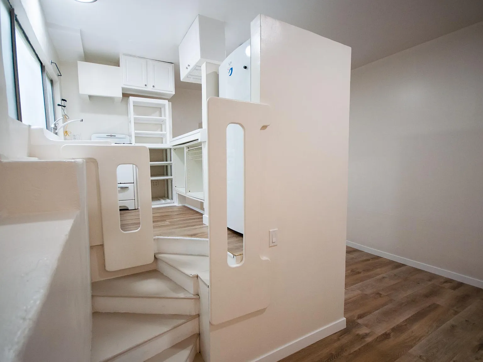 2219 Echo Park Ave — Photo 3