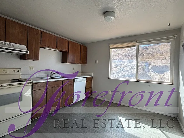 613 Dorsey Ave #3 — Photo 4