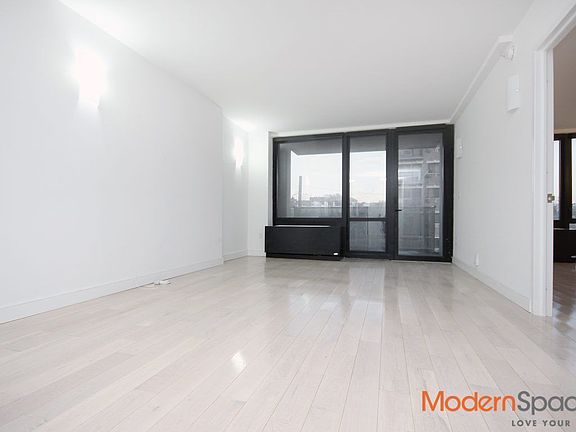 3rd image of 2740 21st St APT 4B