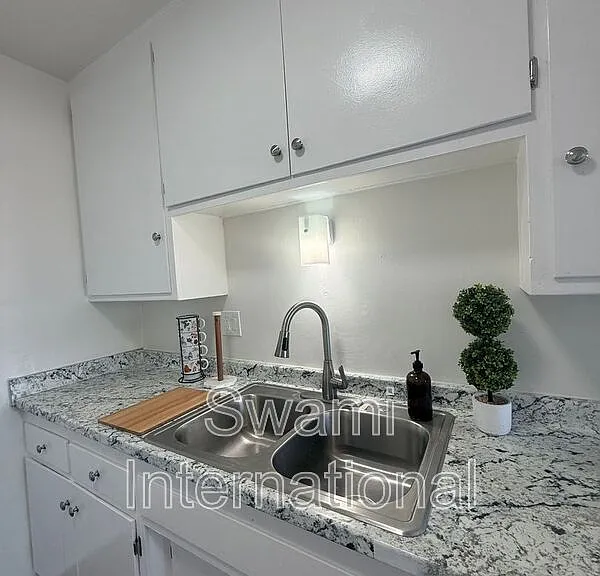 2300 W El Segundo Blvd #19 — Photo 3