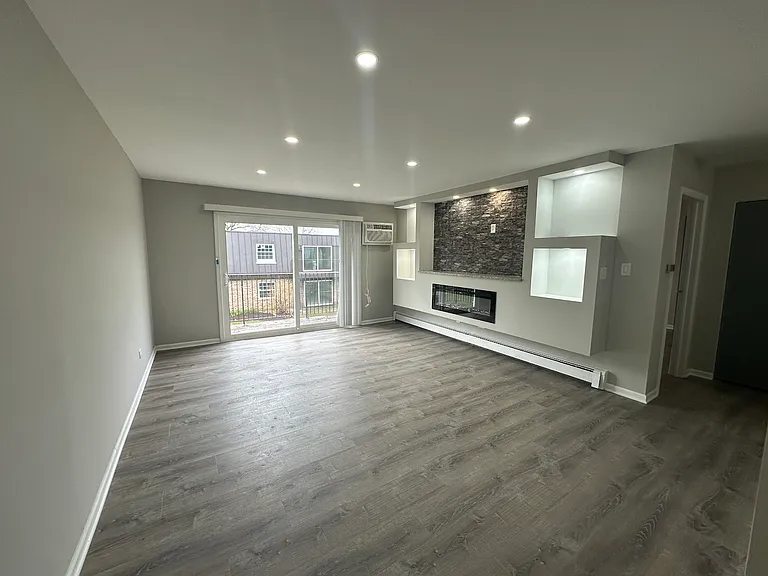 141 W 63rd St #G105 — Photo 2