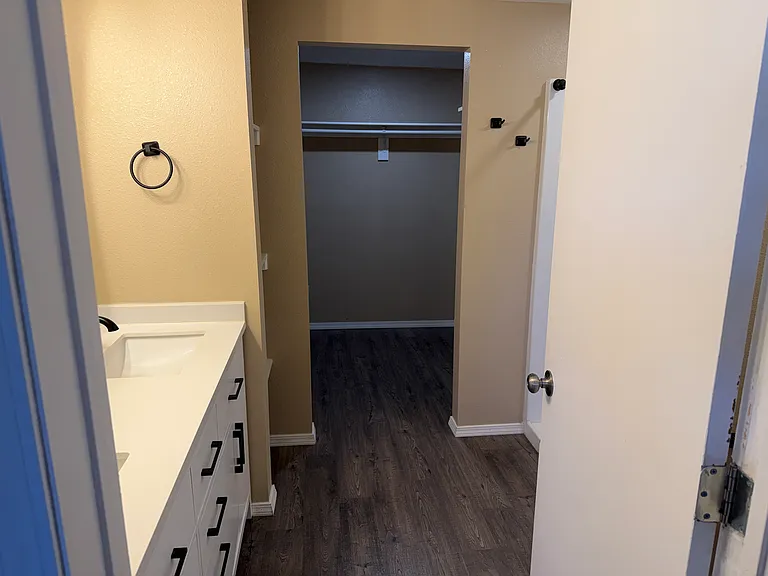 9415 Rio Grande Blvd NW #5 — Photo 6