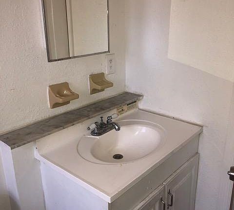 2nd image of 2750 Pierce St APT 15