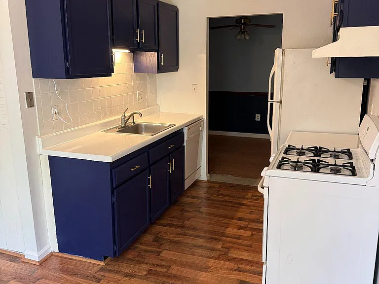 8709 Hayshed Ln #33 — Photo 8