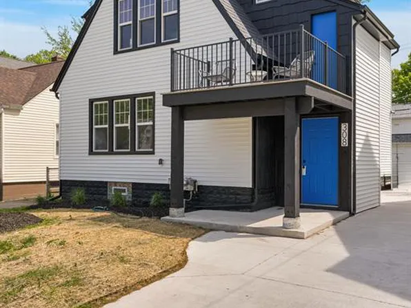310 E Harry Ave, Hazel Park, MI 48030