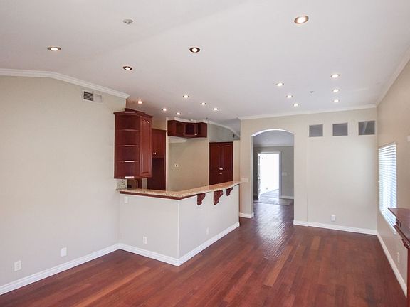 3rd image of 5537 Grand Prix Ct