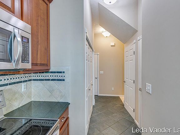 4th image of 10553 River Bluff Trl