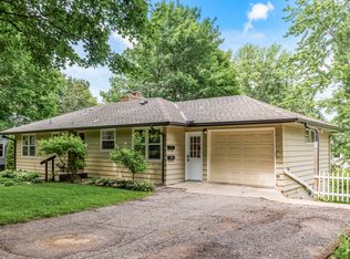 193 3rd St APT 2, Excelsior, MN 55331