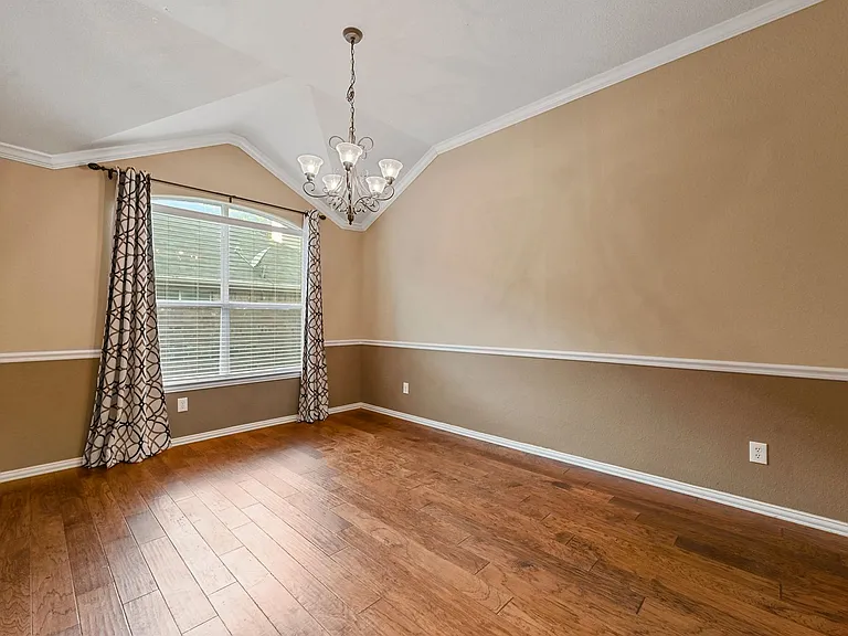 11962 Henderson Dr — Photo 6