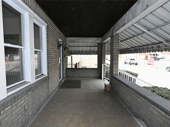 5th image of 26 S Main St
