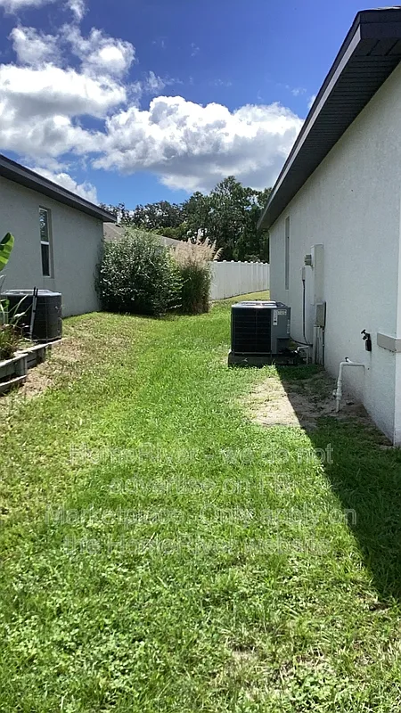 4 bed, 2.0 bath, 1605 sqft, $1,795 — Photo 4