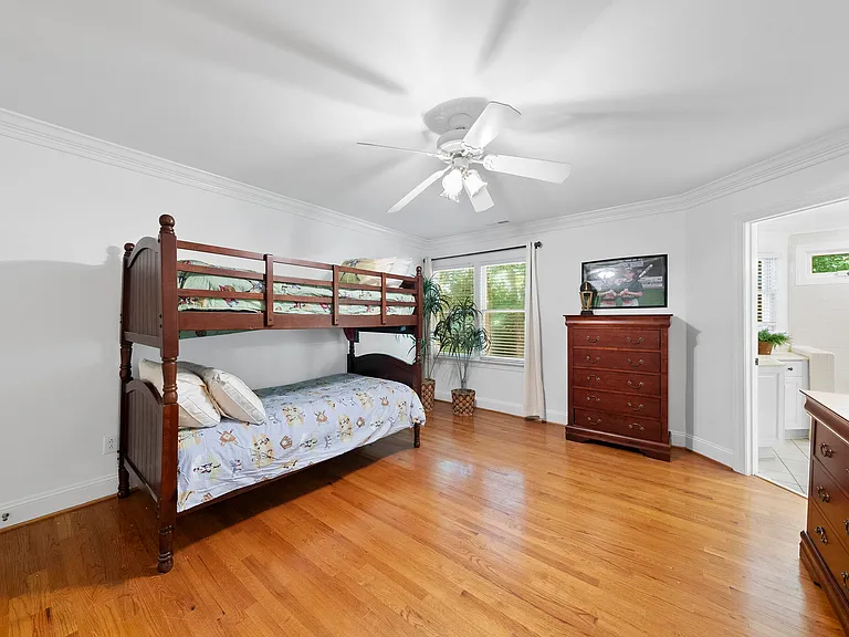 106 Birkhaven Dr — Photo 38