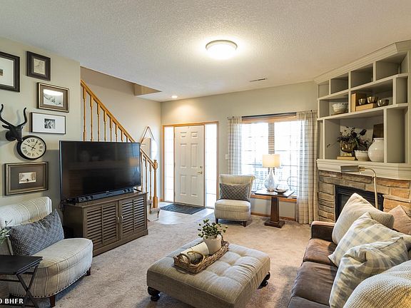 2nd image of 10525 Hickory Dr APT 7