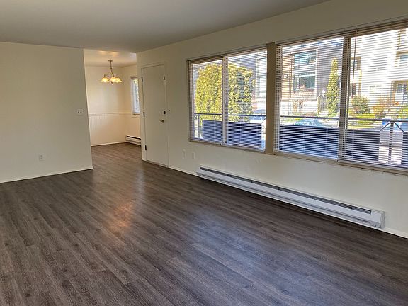 5th image of 1413 NW 64th St #18361028