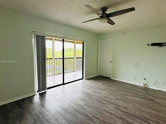 3rd image of 2091 Coral Ridge Dr #N306