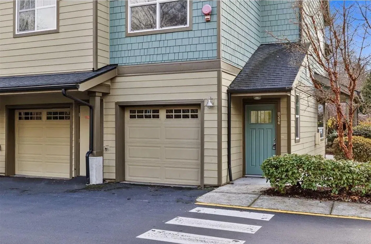 2 bed, 1310 sqft, $2,795 — Photo 2