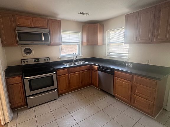 3rd image of 410 Beulah Rd
