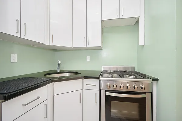 Rented by Corcoran | media 17