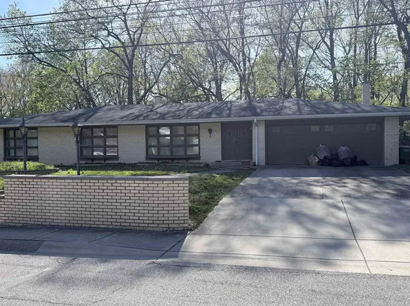 229 Pawnee Dr, West Lafayette, IN 47906