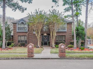 4202 Palos Verdes Dr, Pasadena, TX 77504