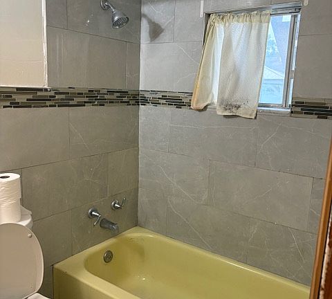 5th image of 140 Sotzen Ave