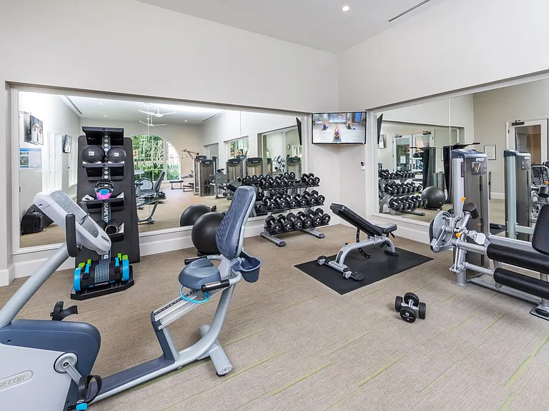 Portola Place Apartment Homes — Photo 13