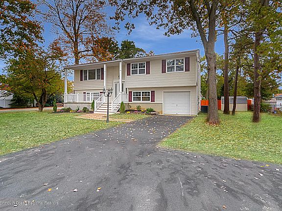 4th image of 712 Parkview Blvd