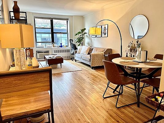1st image of 165 Christopher St APT 5X