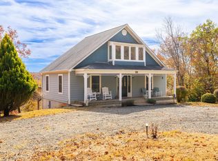 125 River Breeze Ct, Howardsville, VA 24562