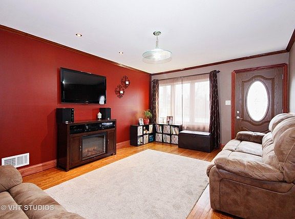 2nd image of 5904 W 91st St