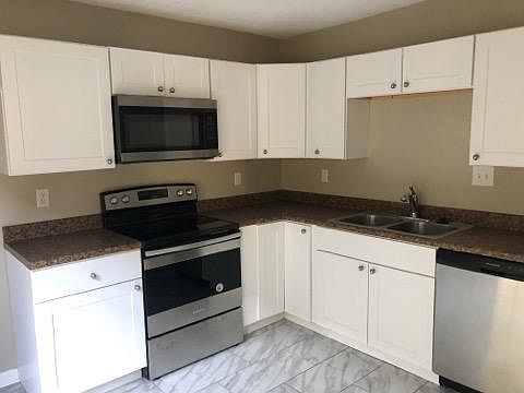 2nd image of 5887 Lake Port Dr