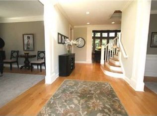 404 Lantern Ridge Ln, Cary, NC 27519