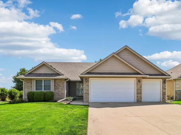 15602 Aurora Ave, Urbandale, IA 50323