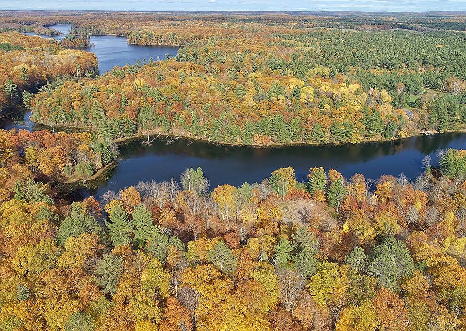 Approx 750 ft of frontage