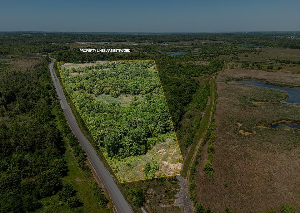 1st image of 0 W Five Of Pkwy #2