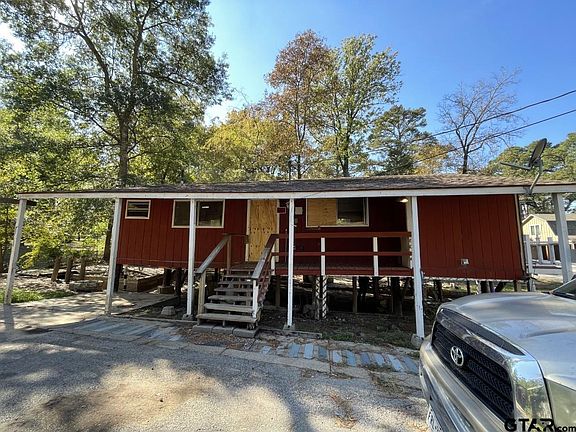 4th image of 22096 Brierwood Dr
