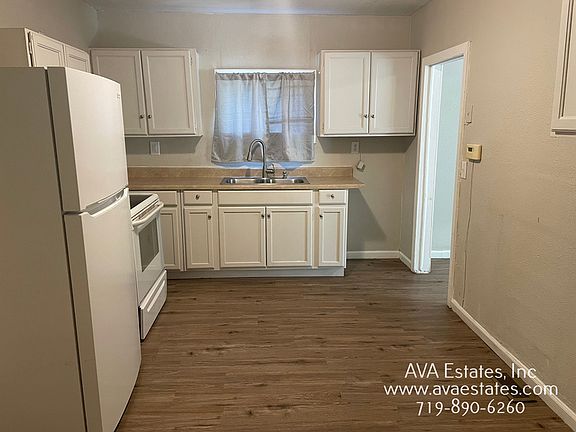 4th image of 910 E 13th St