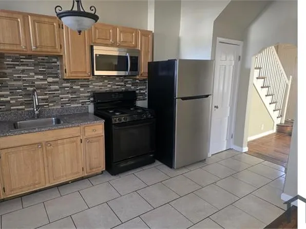 4028 W Cold Spring Ln, Baltimore, MD 21215