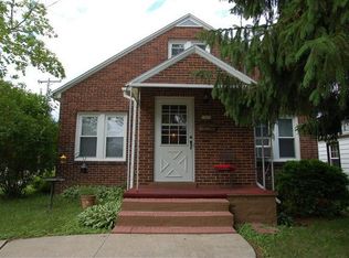 1902 Spohn Ave, Madison, WI 53704