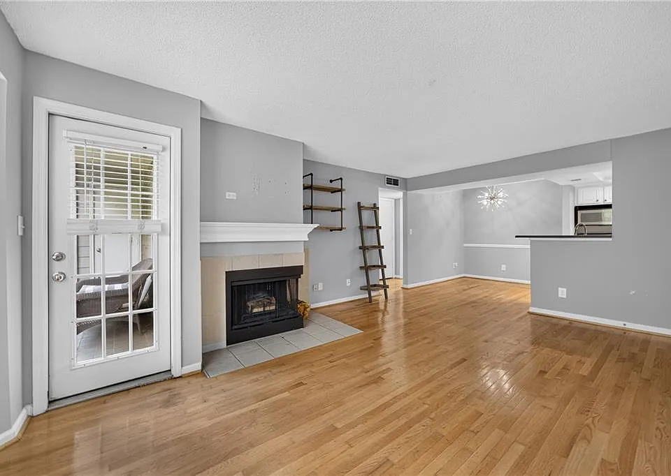1021 Chastain Park Ct NE