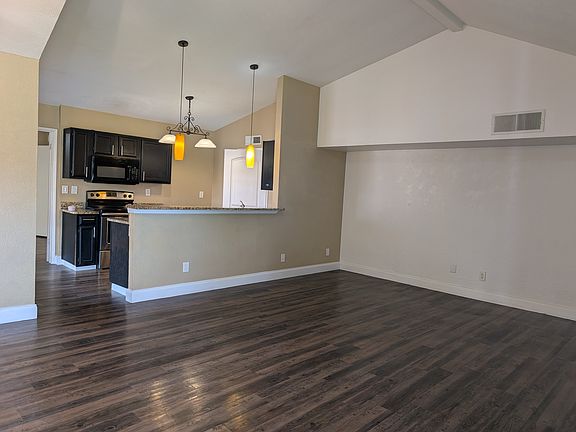 5th image of 4423 Chapman St #2