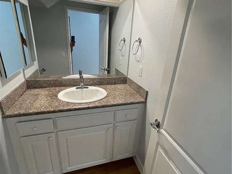 413 N Elena Ave #C — Photo 13