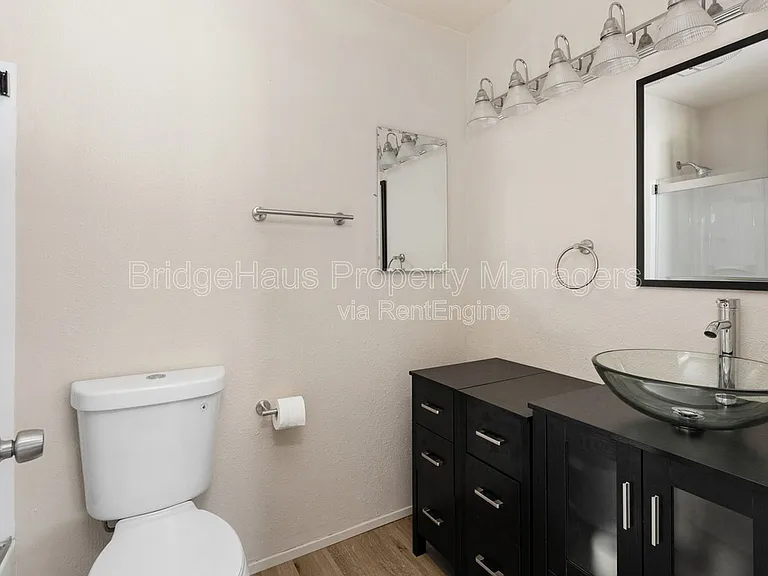 7831 Rancho Fanita Dr #D — Photo 20