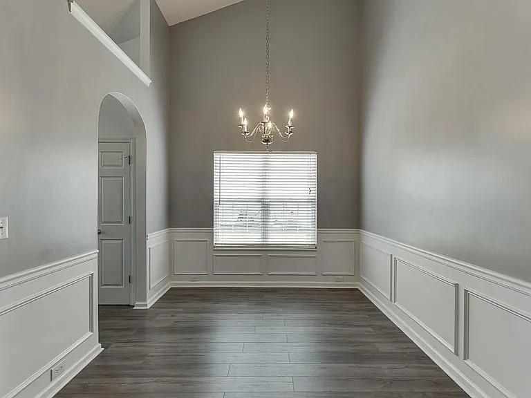 2464 Laurelfield Dr — Photo 15