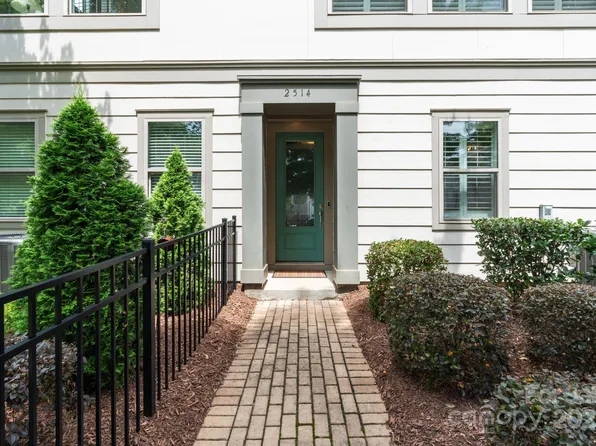 2514 Marshall Pl, Charlotte, NC 28203
